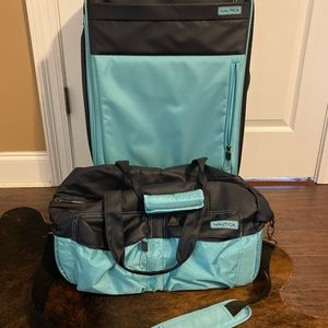 Nautica 2 bag luggage set